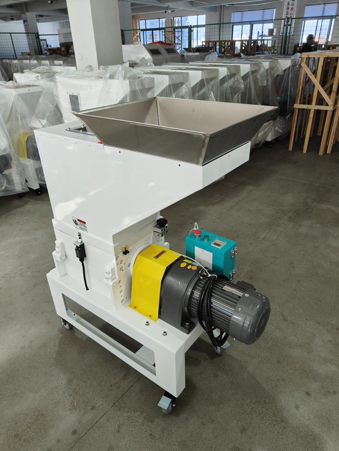 Slow Speed Crusher PN1-CH 3HP
